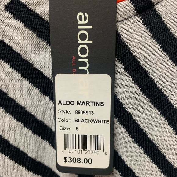 Striped and Multicolor Dress - Picture 5 of 9